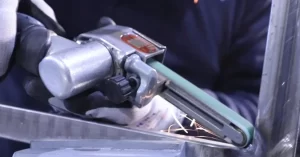 Errores comunes en el lijado industrial que reducen la vida del abrasivo